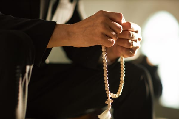 The Power of Dhikr: Nurturing the Heart with Remembrance of Allah